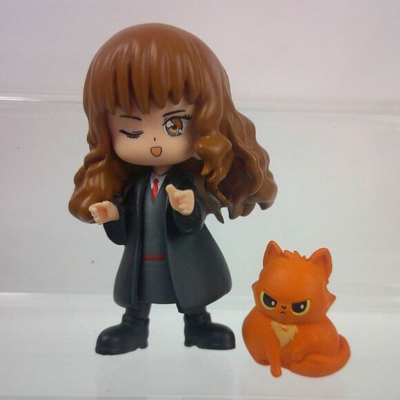 Harry Potter Magical Capsules Series 1 Figure Hermoine Granger & Crookshanks - Picture 1 of 4